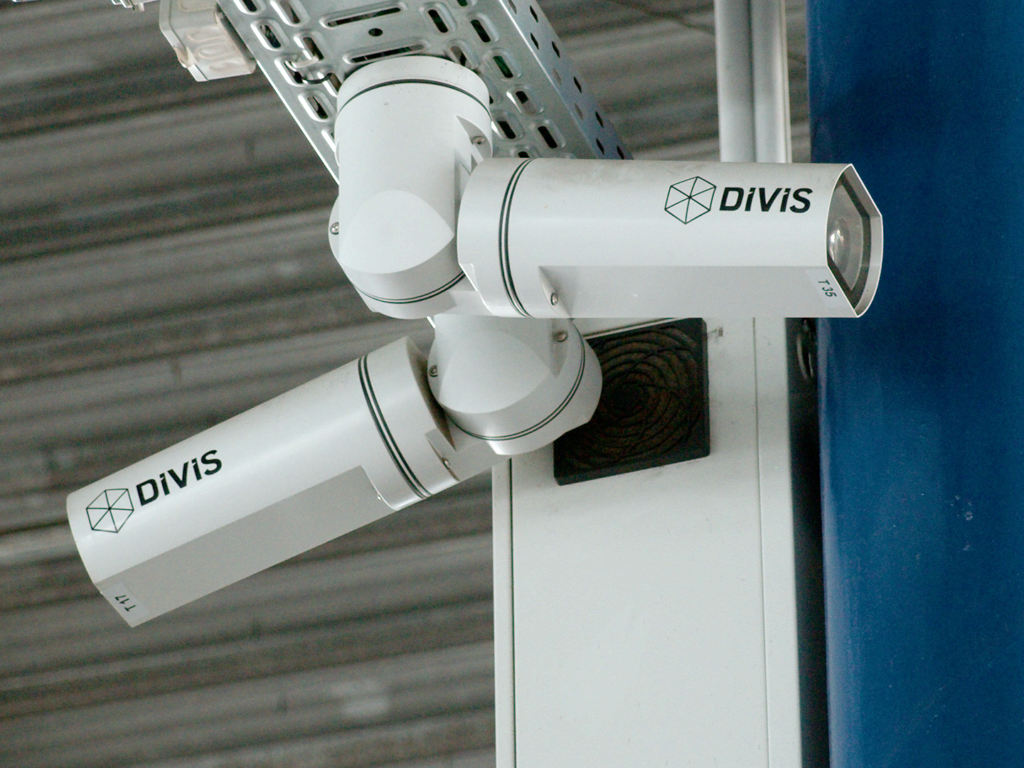 DIVIS Video management system video cameras
